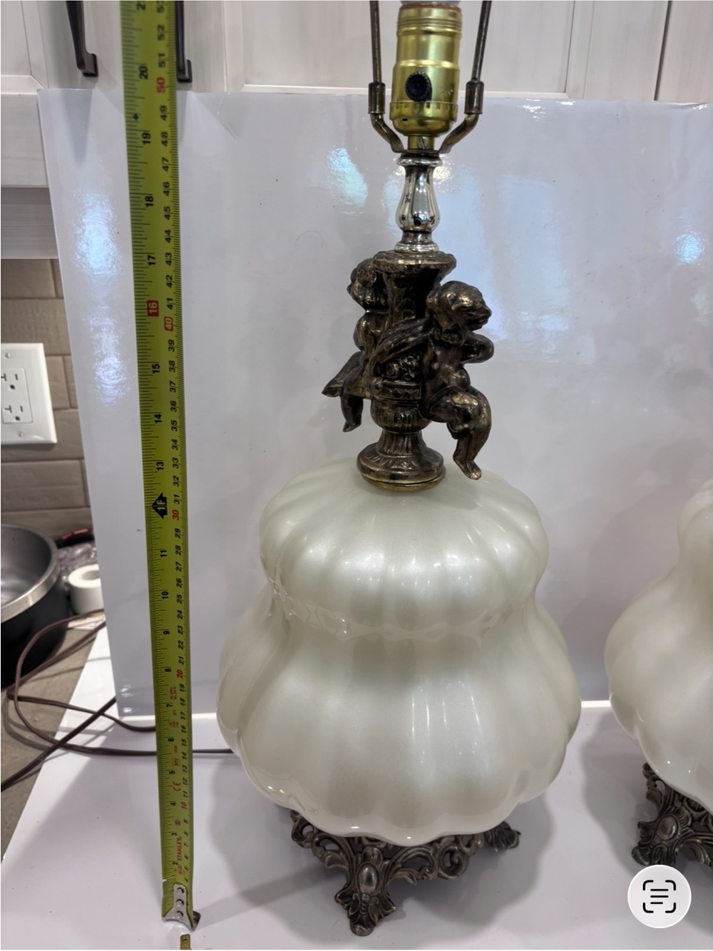 Pair Of Vintage Cornell Victorian Cherub Lamp Hollywood Regency - Picture 9 of 16